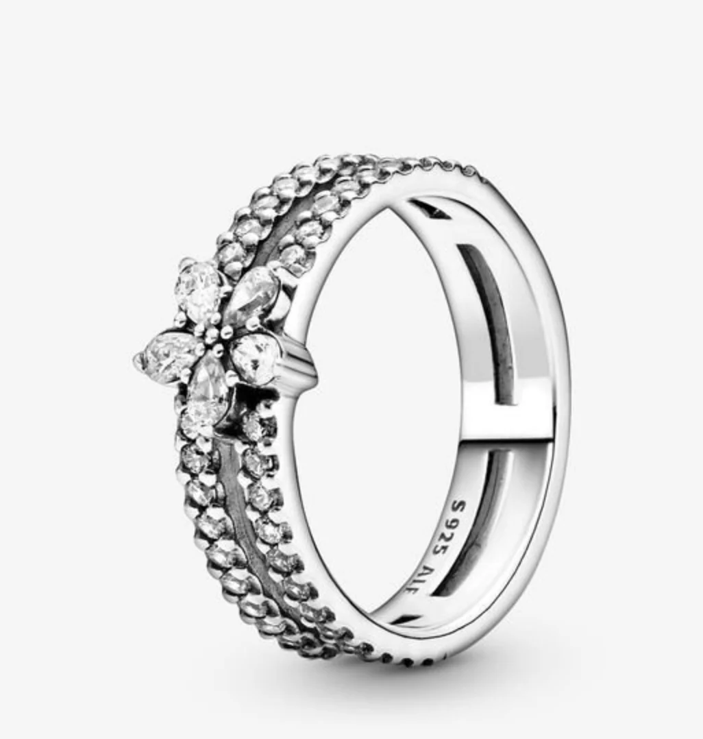 Pandora Sparkling Snowflake Ring